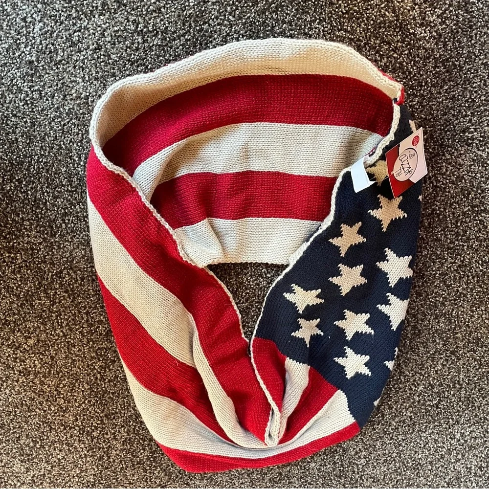 USA American Flag Sweater Knit Infinity Scarf  Red White Blue Stars Stripes NWT